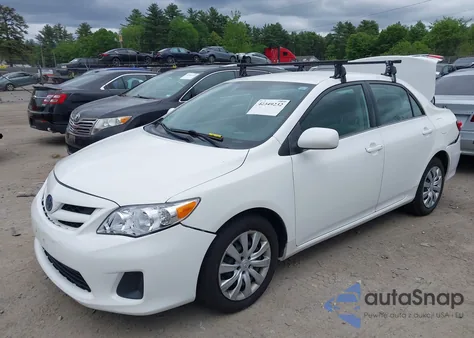 2013 Toyota Corolla Le из США, поврежденный, VIN 2T1BU4EE1DC963395